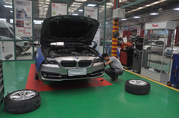 汽车修理基础知识：驾驭爱车，从了解开始